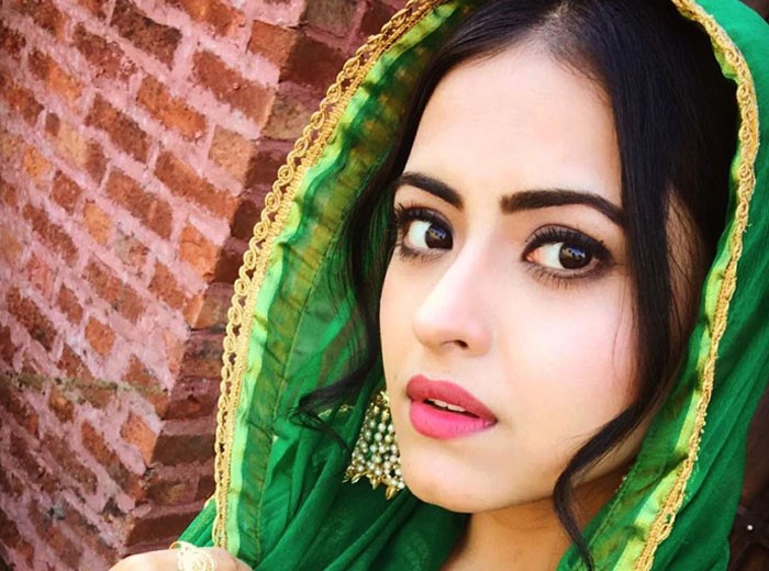 Himanshi Khurana Xxx Image - Biography Of Simi Chahal - Our Real Sikh Heros